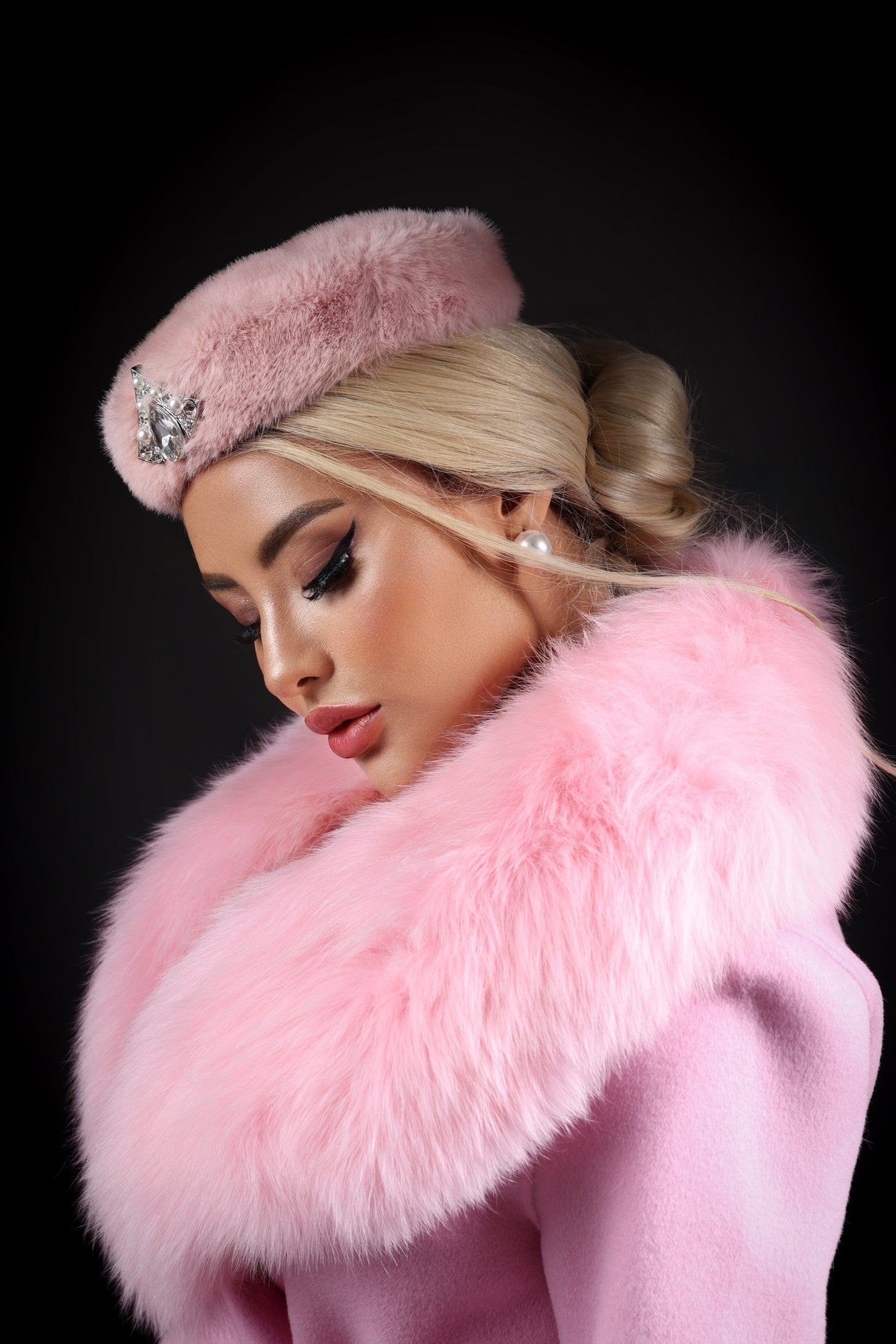 Mob Wife Coat (Pink)